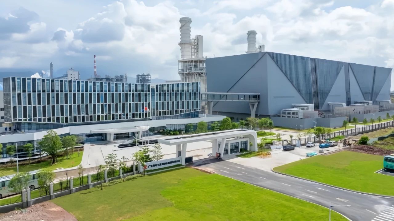 C5DA83A6A6D3C000B94F45CB9C9_DB366109_21718